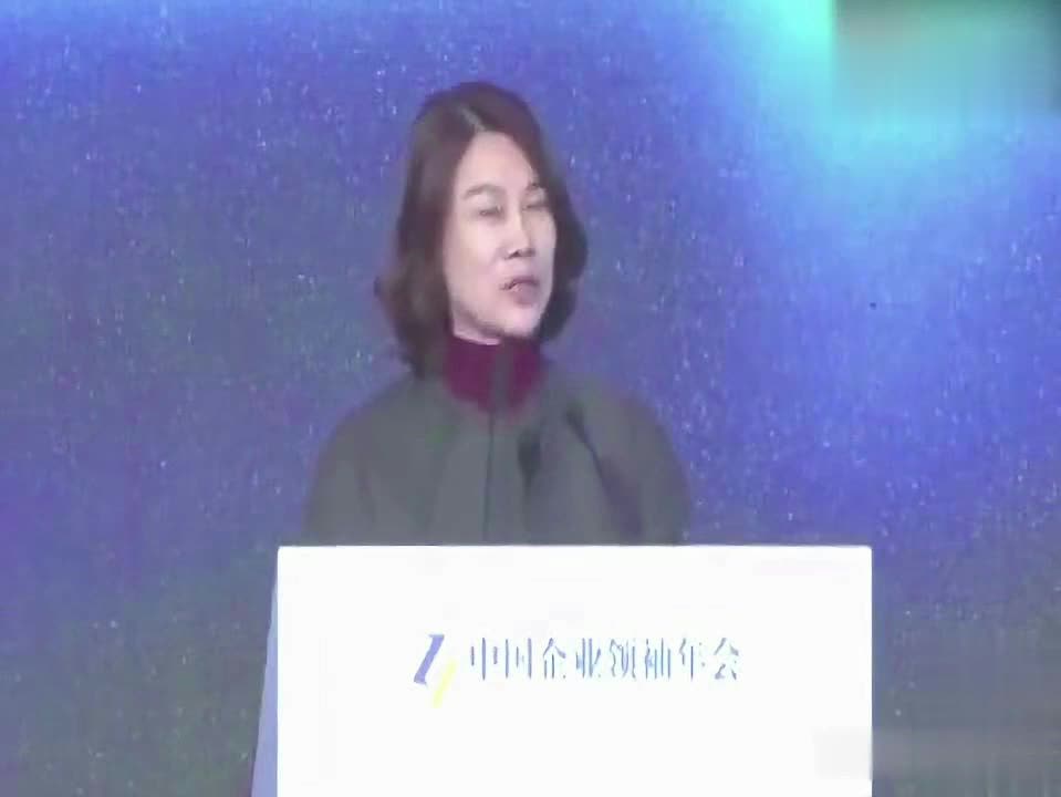 董明珠开会霸气侧漏，直言怼员工少废话，背后隐藏的管理哲学深度剖析